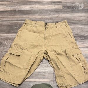 Men's Tan Cargo Shorts